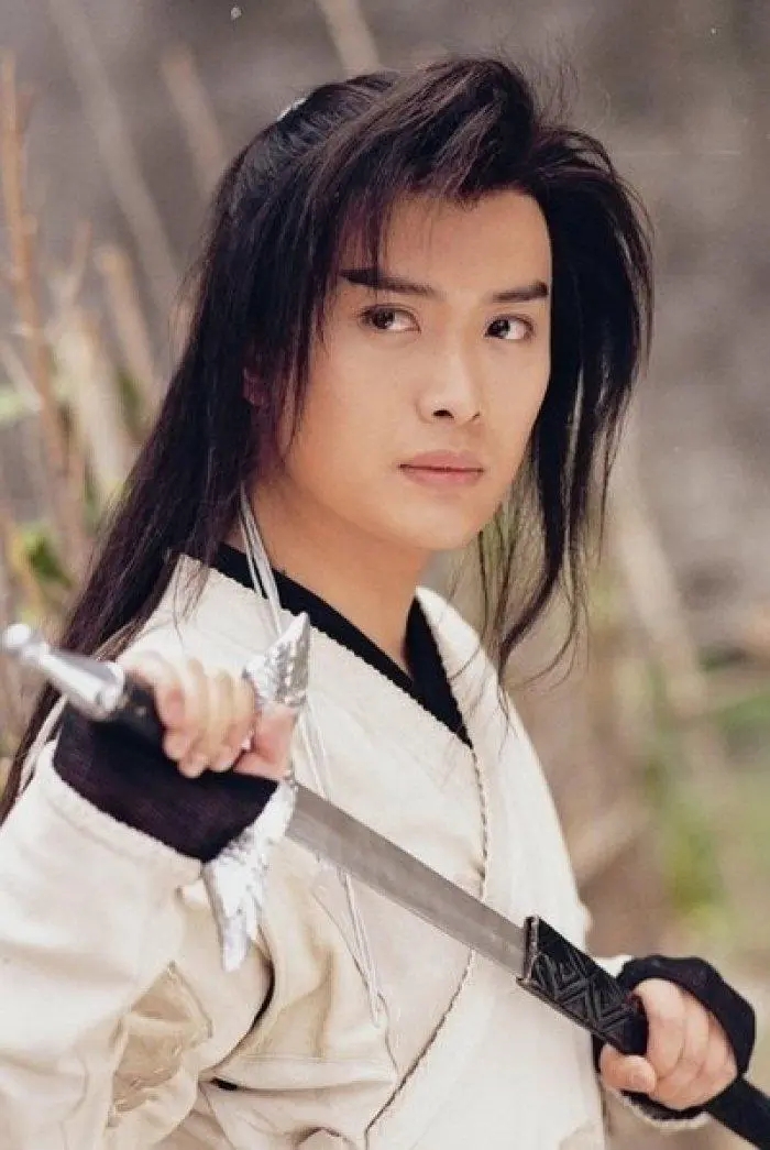 5位年轻演员饰演毛*东泽**主席，凭什么只有他从央视火向全国？