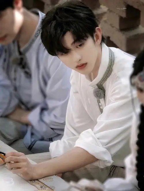 《跑男》停播风波升级，蔡徐坤消息持续爆出，baby宋雨琦或被波及