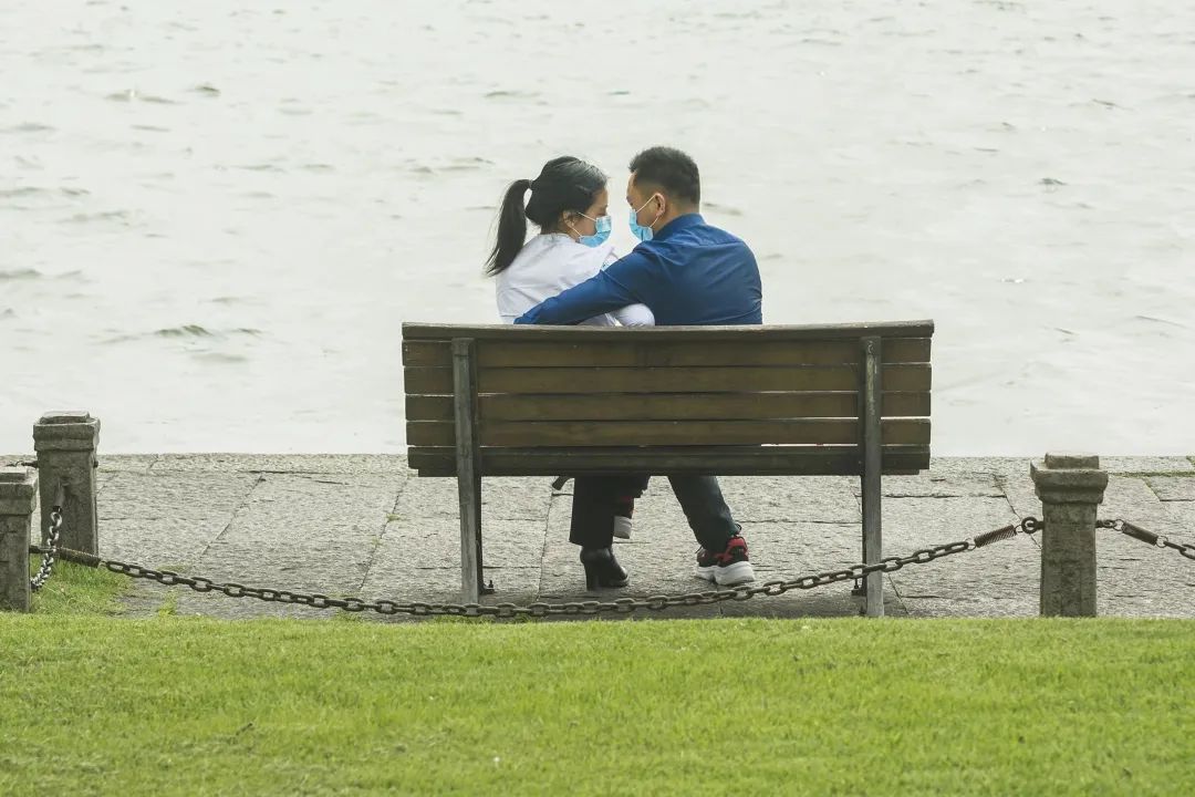 YANSELF摄影师联盟同题创作——爱情（2023年04月第八期）