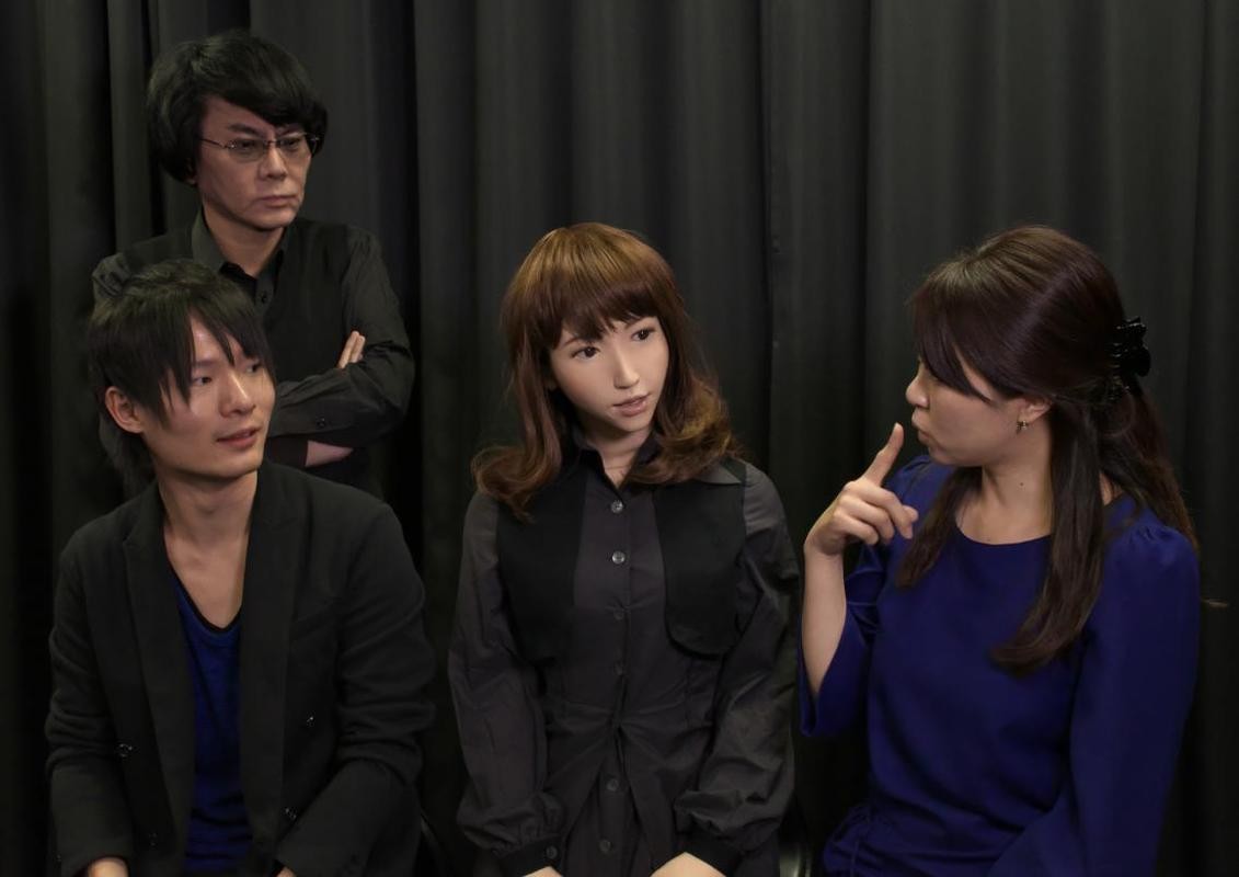 人工智能机器人老婆多少钱,售价近10万的机器人女友