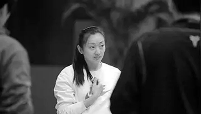 莫科周雅菲照顾王凡父母,八一女篮王凡死因详细