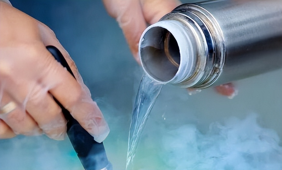 皮肤长了个凸起的小肉球怎么去除,皮肤长的小肉球怎么自己处理