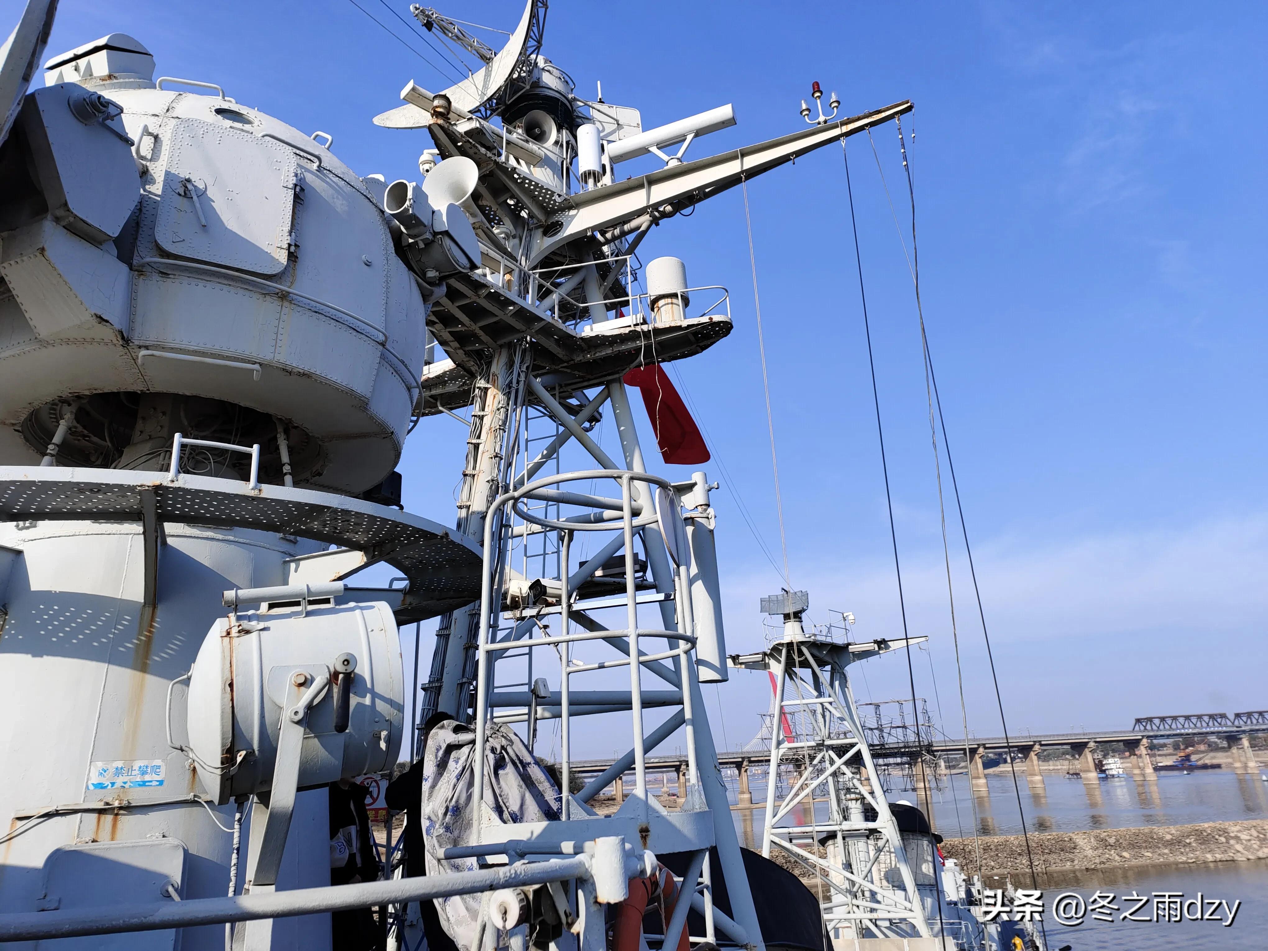 南昌舰主题园凤凰洲湿地公园,凤凰洲建军广场