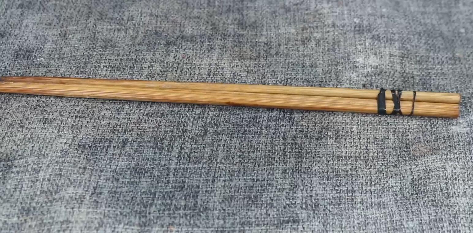 怎么快速用钥匙剥瓜子,剥瓜子方法