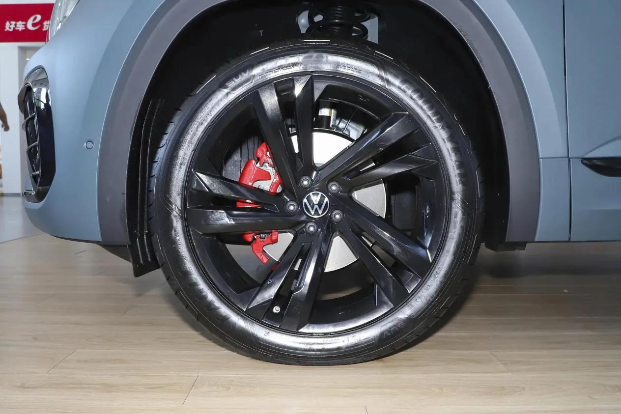 上汽大众新款途昂x实拍解析,大众原装进口途昂