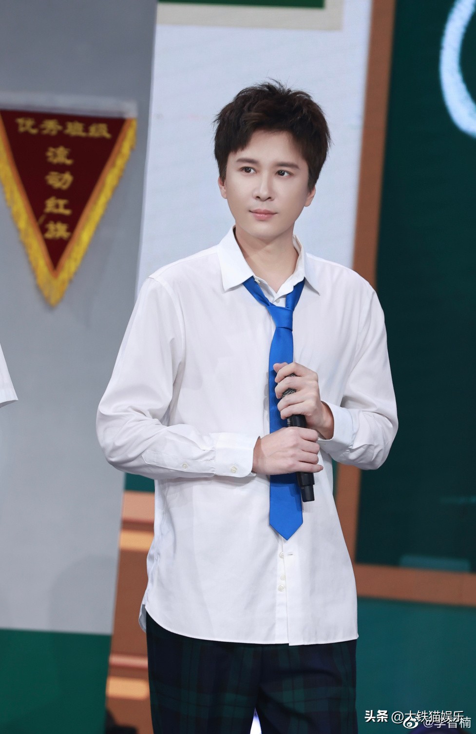 高开低走的6位男星，出道就演男一，王炸后一路下滑，贵圈太现实