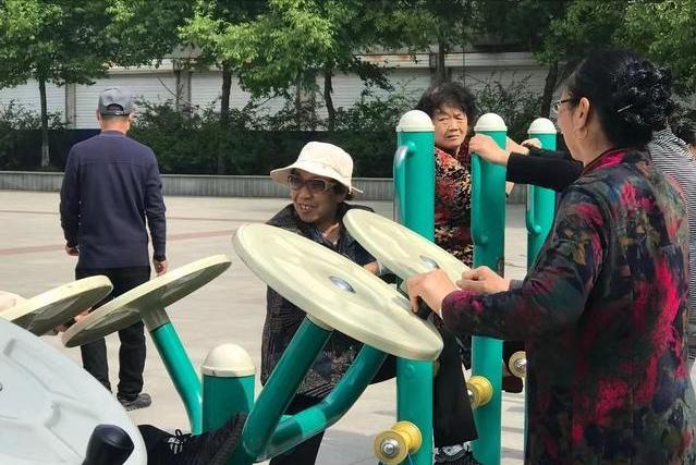 韩国人大量定居中国的真实原因,韩国每年有多少人移居到中国