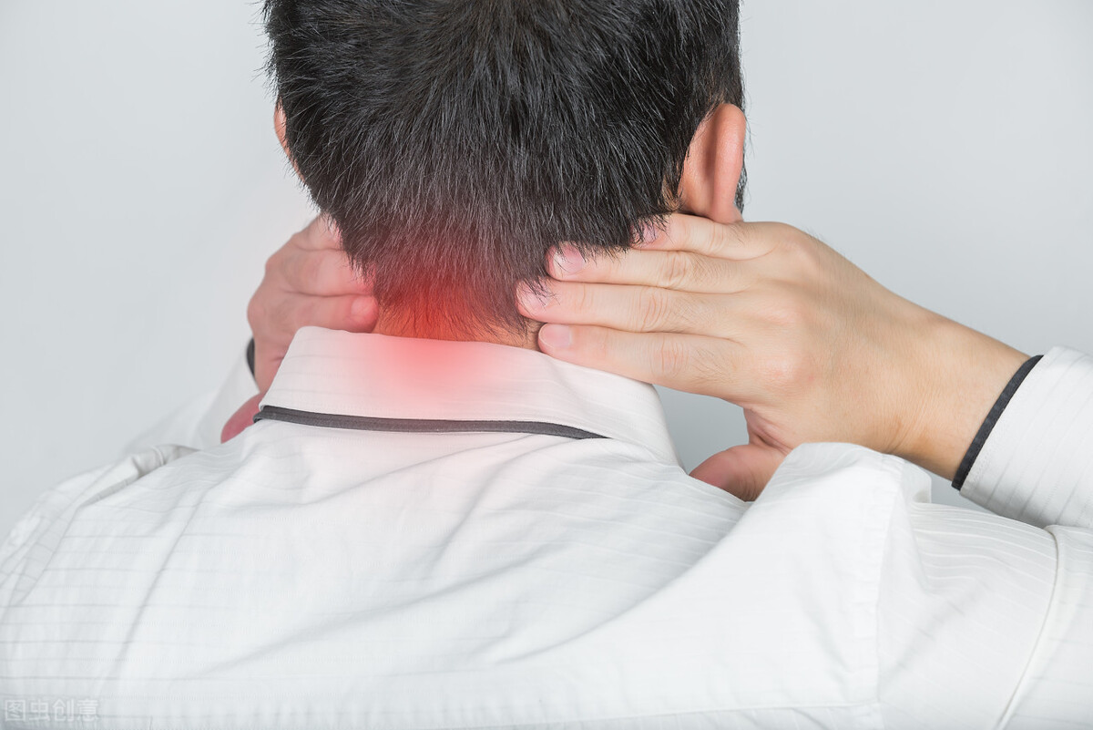 颈椎病的主要病因！颈椎病引起的头晕该如何治疗