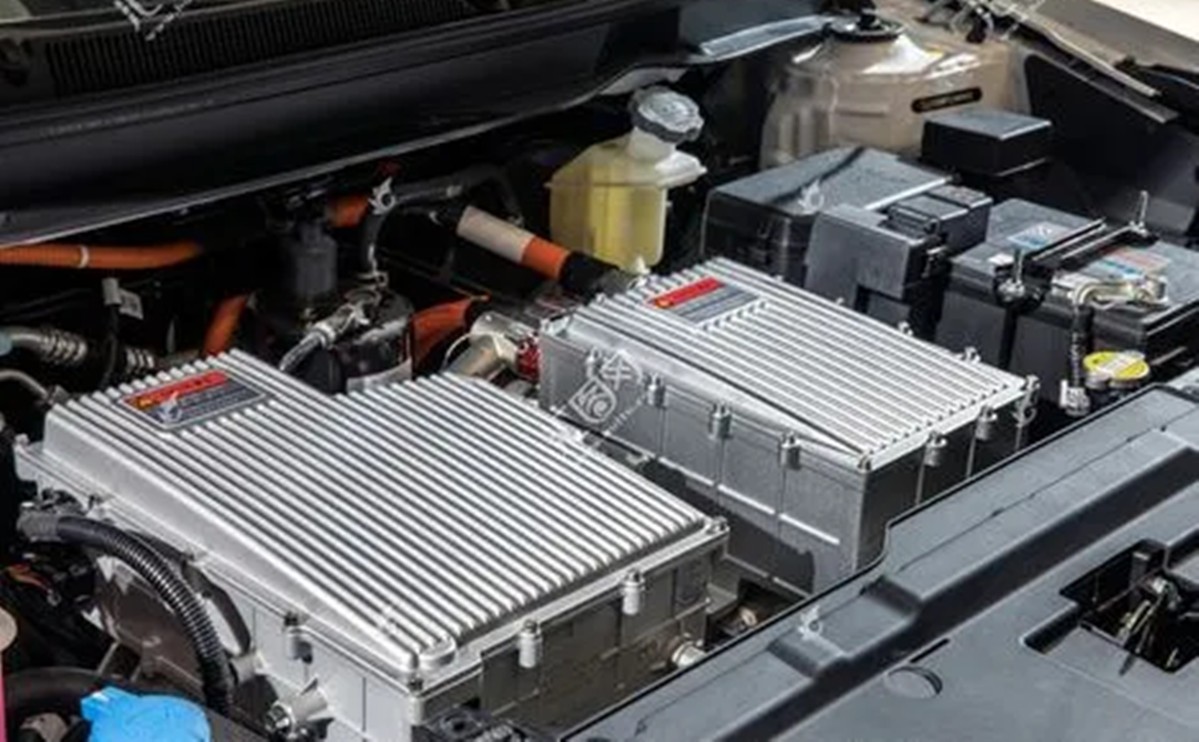 电车跟油车驱动系统有什么区别,电车刹车系统跟油车有区别吗