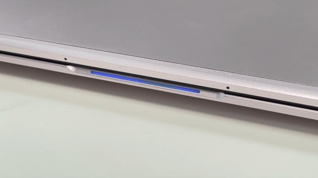 这样一台，出得了厅堂下得了厨房的本本，试问谁不爱呢