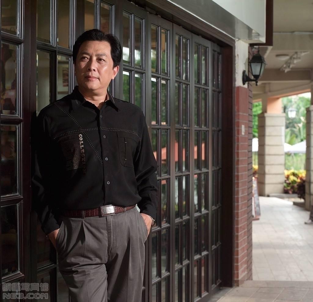 唐国强与唐莉现状,唐国强的女儿唐莉个人资料