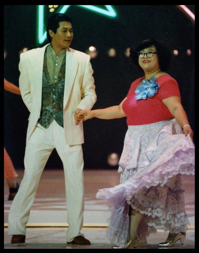 邓光荣骂郑少秋原视频,邓光荣骂郑少秋完整视频中文字幕