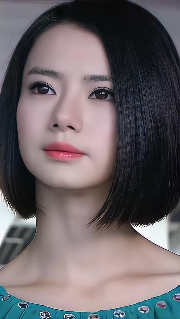 戚薇夏家三千金夏友善仿妆,夏家三千金戚薇夏友善安安