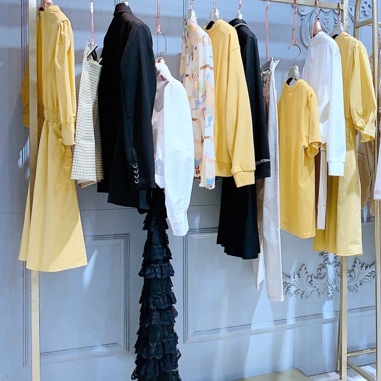 如缤时尚女装秋装直播间,如缤品牌折扣女装批发