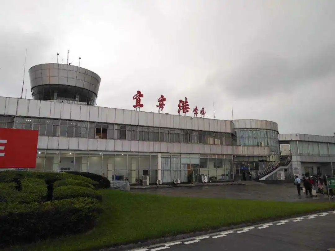 国内最高规格的机场,中国的硬核飞机