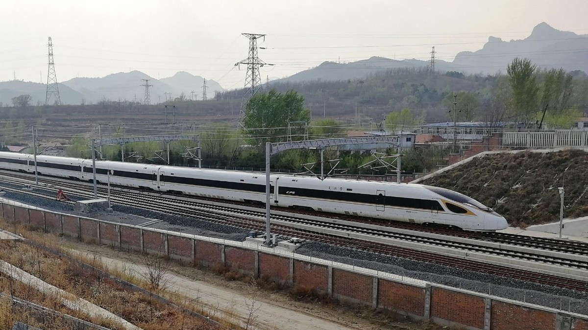 高铁和动车的区别在哪,高铁和动车里面的区别