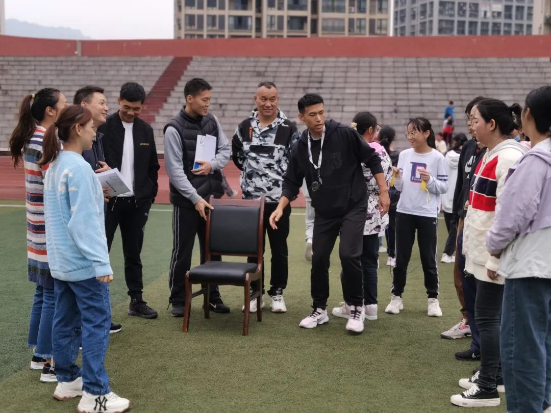 万州三中江南校区最近视频,万州第三中学江南校区