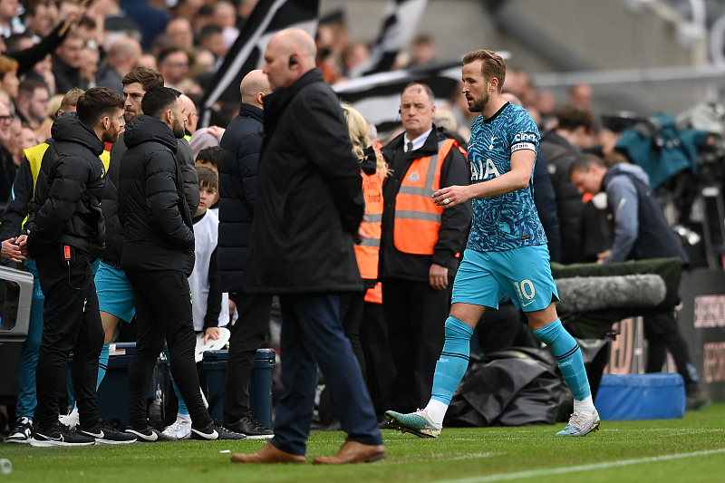 热刺给凯恩报价多少,曝热刺对续约凯恩很乐观