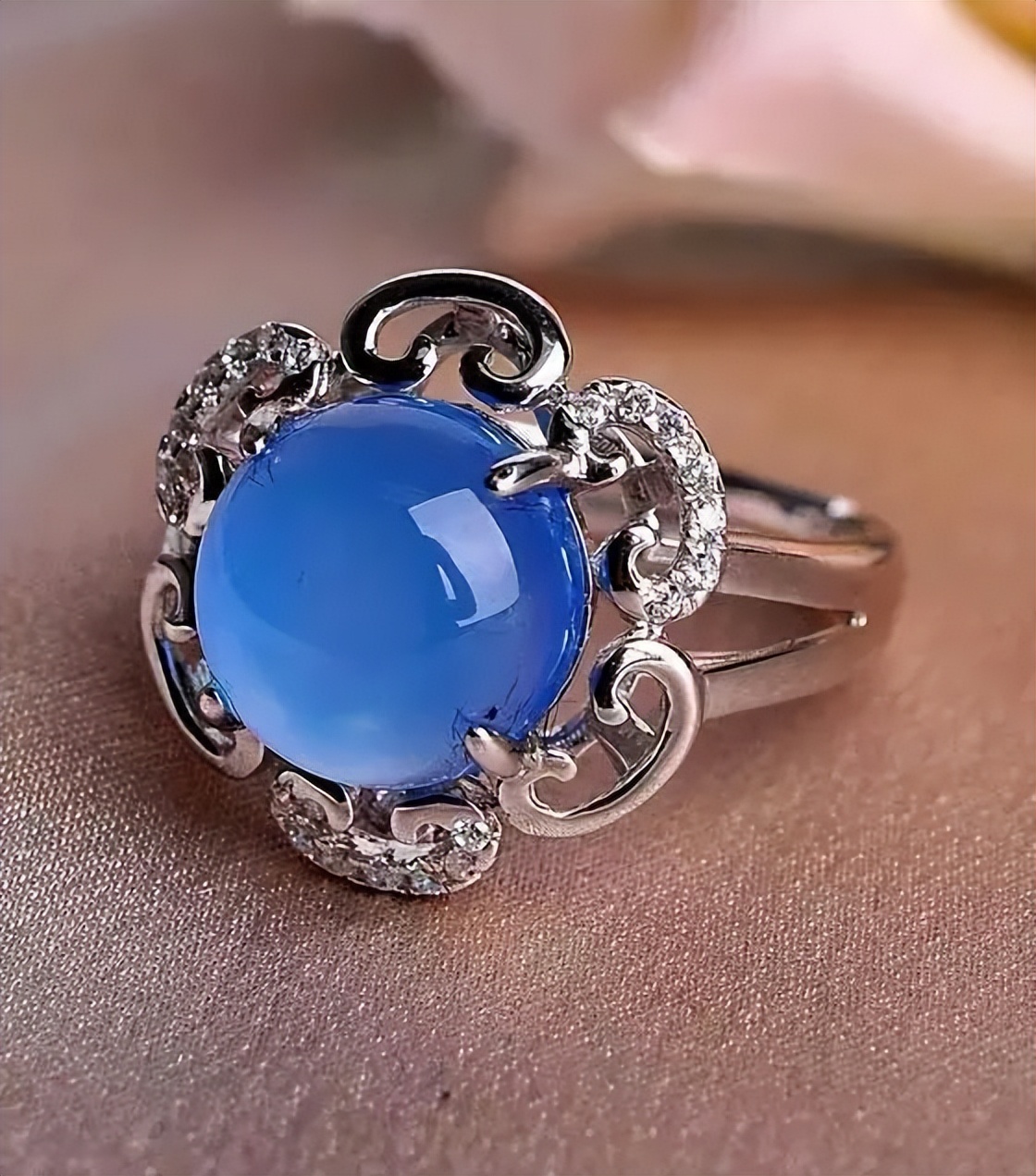 琥珀的相关知识有哪些,琥珀玛瑙知识