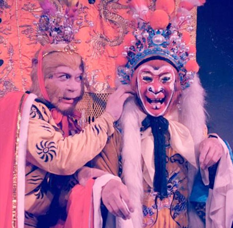 六小龄童哭灵,六小龄童唐僧送行