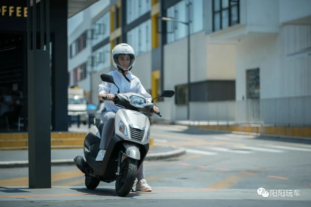 本田小摩托车mini踏板,本田nbx125新款