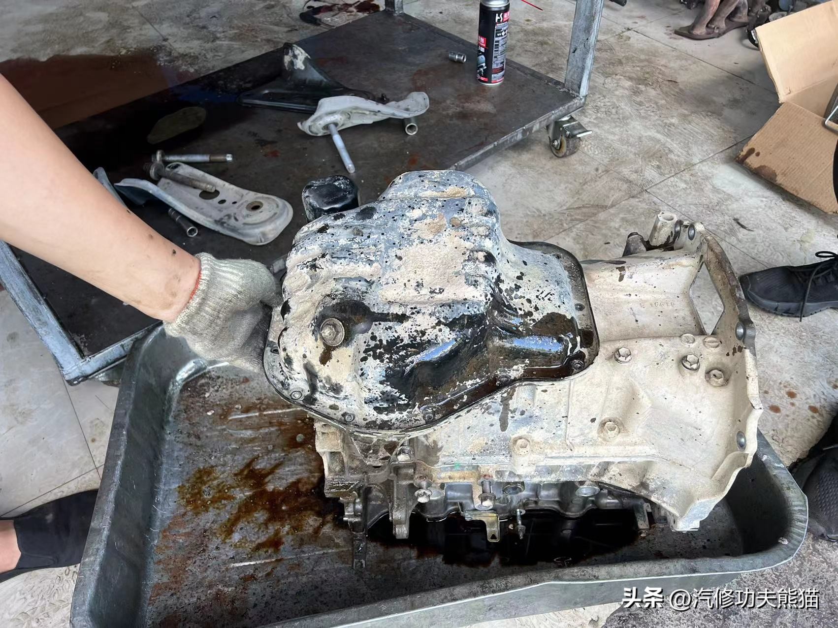 凯美瑞路上趴窝,一车传三代的丰田