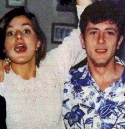 法国前第一夫人：13年前和莱蒂齐亚同框，超模身材输给完美腰臀比