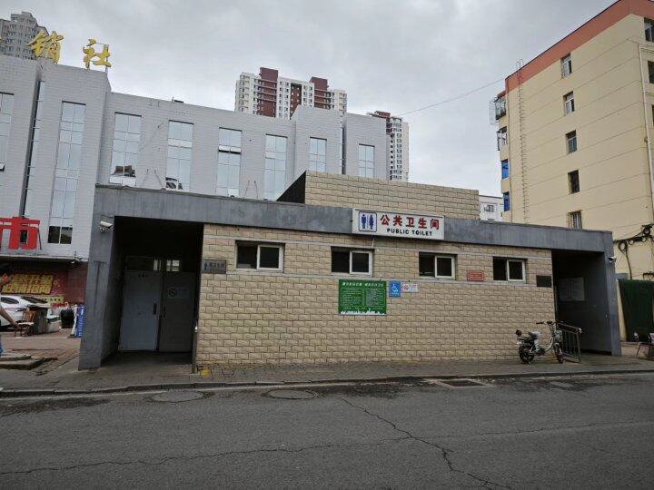 小厕所大文明焦点访谈,小厕所大民生记者走进街道公厕