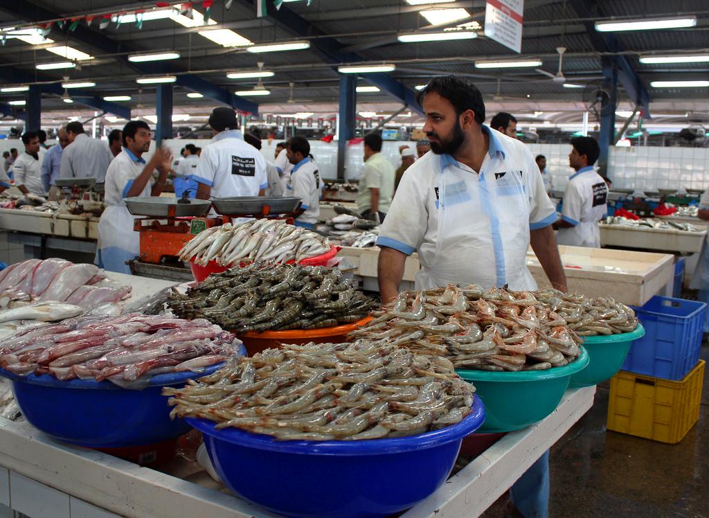 迪拜的日常生活到底有多富,迪拜菜市场