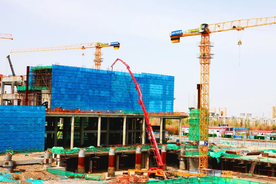 【贯彻落实师市*党**委“1+4+3+6”重点工作】蓄力加油“火车头”再添新动能——师市扎实开展“六抓”工作综述