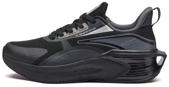 跑鞋推荐黑色100元以内,纯黑碳板跑鞋推荐10元以下