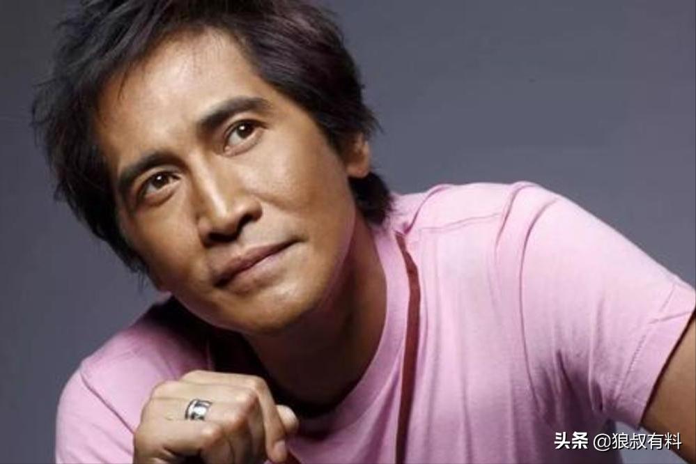 这三位巨星的后代，同样是明星的私生子，待遇简直天壤之别