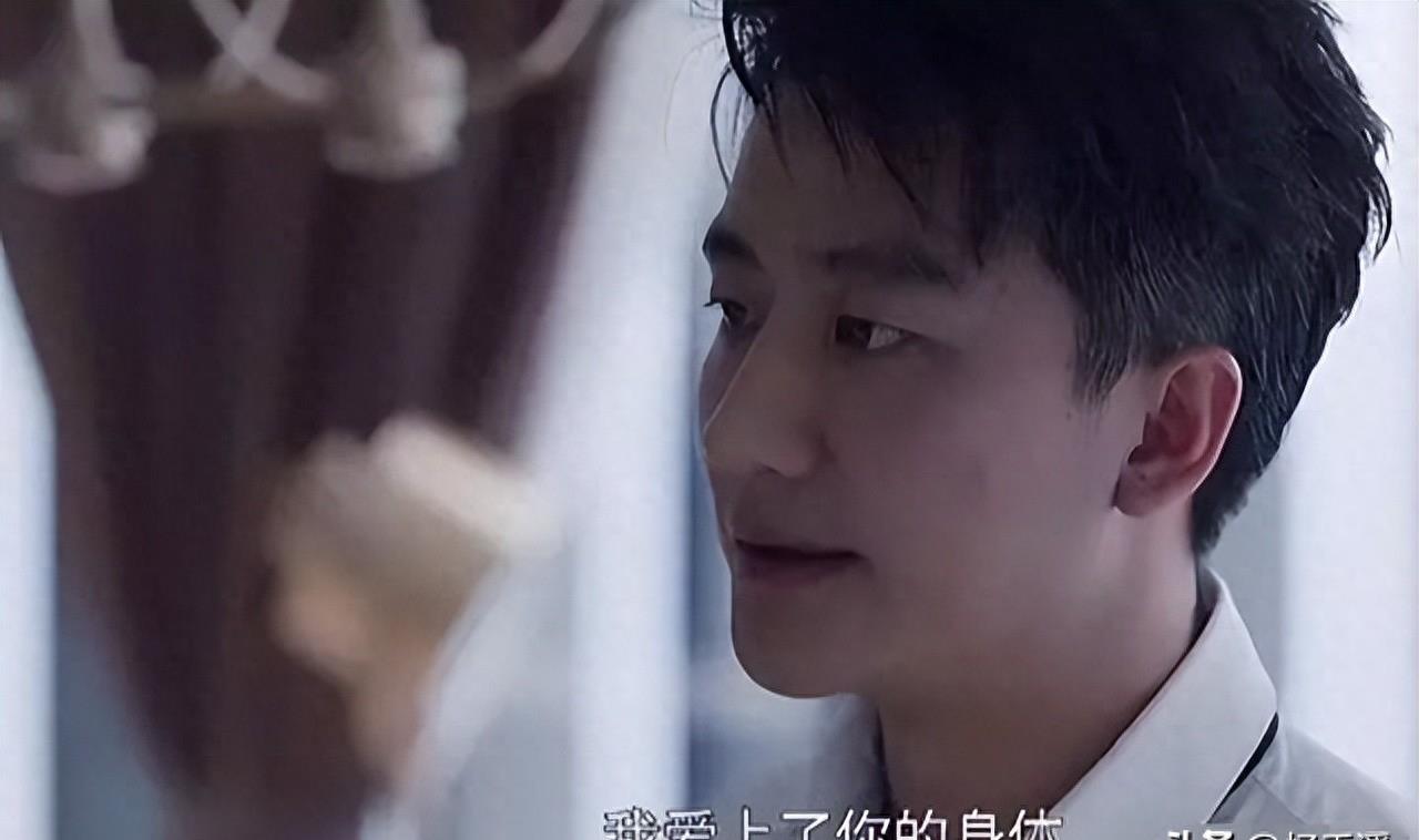 狂野诱惑！超辣女王舔刀瞬间！