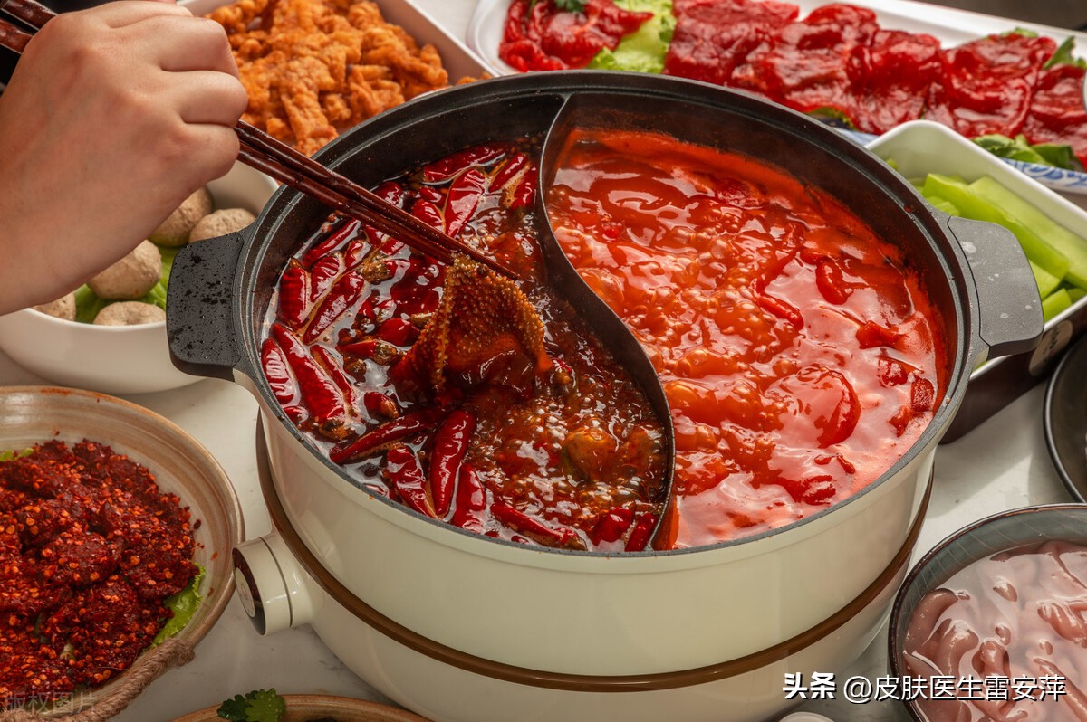 皮肤白癜风怎么遮盖,白癜风手上的白斑是不是最难治疗