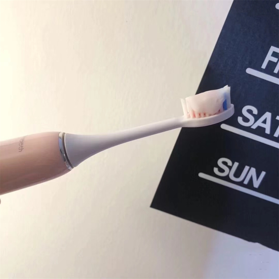 牙齿黄怎么变白去口臭,有牙黄口臭教你轻松解决