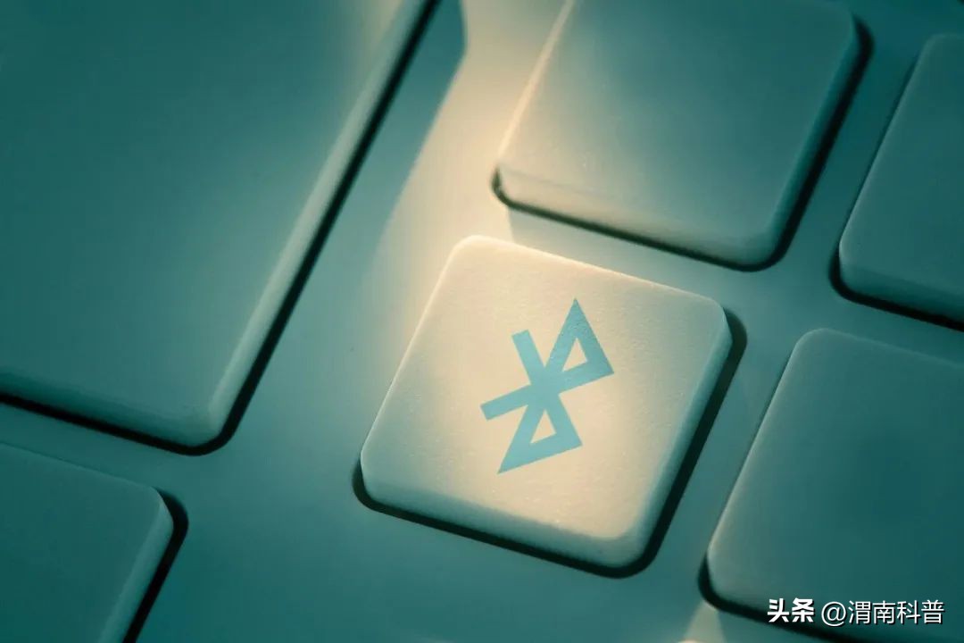 蓝牙为啥叫“蓝”牙？就不能叫白牙吗？