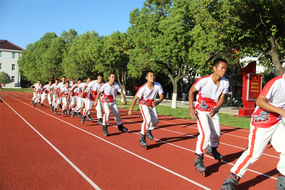第71集团军：开展群众性文化活动，官兵欢度国庆