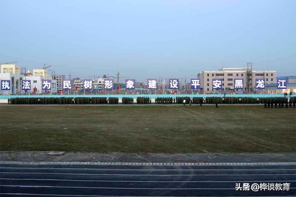 入警率高的分数低的本科警校,入警率高的警校2019录取分数线