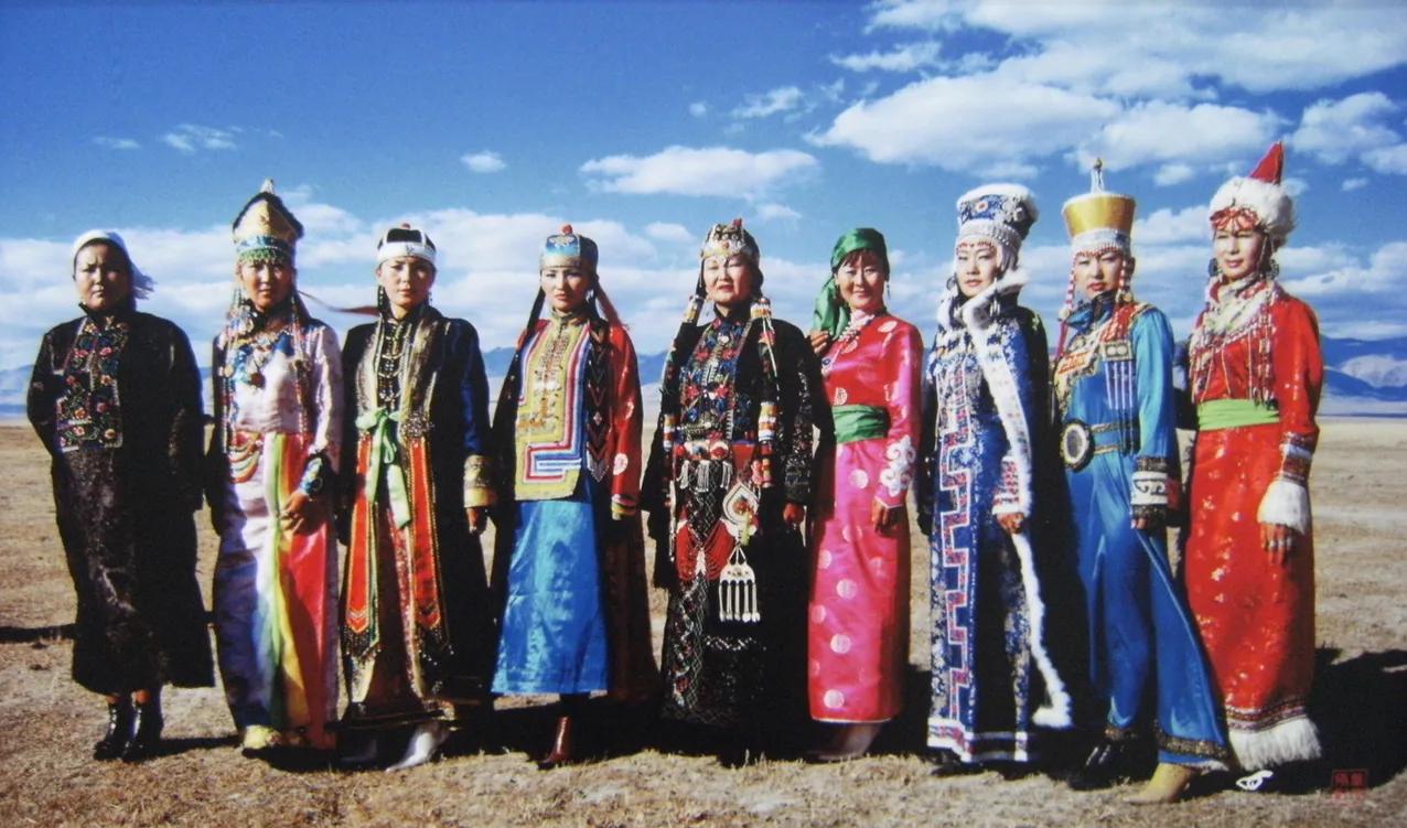 蒙古袍有多美,蒙古各种服装