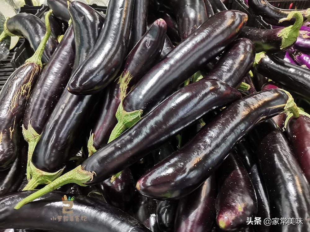 茄子怎么挑选直的 (茄子买弯的好还是直的好)