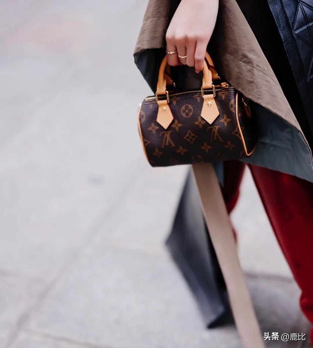 为什么chanel包价格上万,chanel必买十款包价格