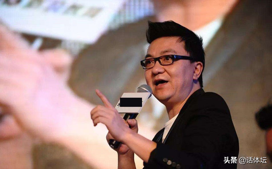 国足不能骂,黄健翔徐阳赛后评价国足