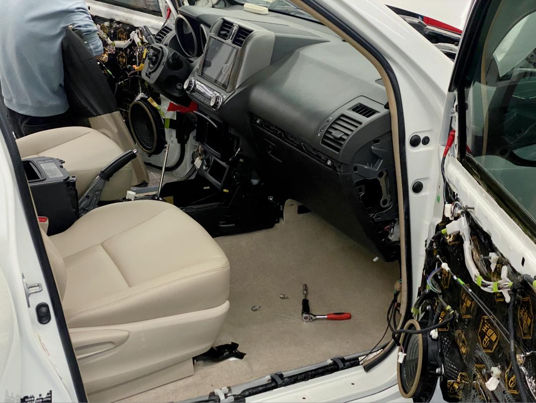 丰田霸道老车翻新升级好的出售,搞工地车翻新