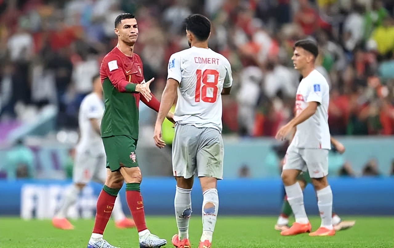 32强人均GDP排名出炉,中国超11个国家,没进世界杯没理由吧?