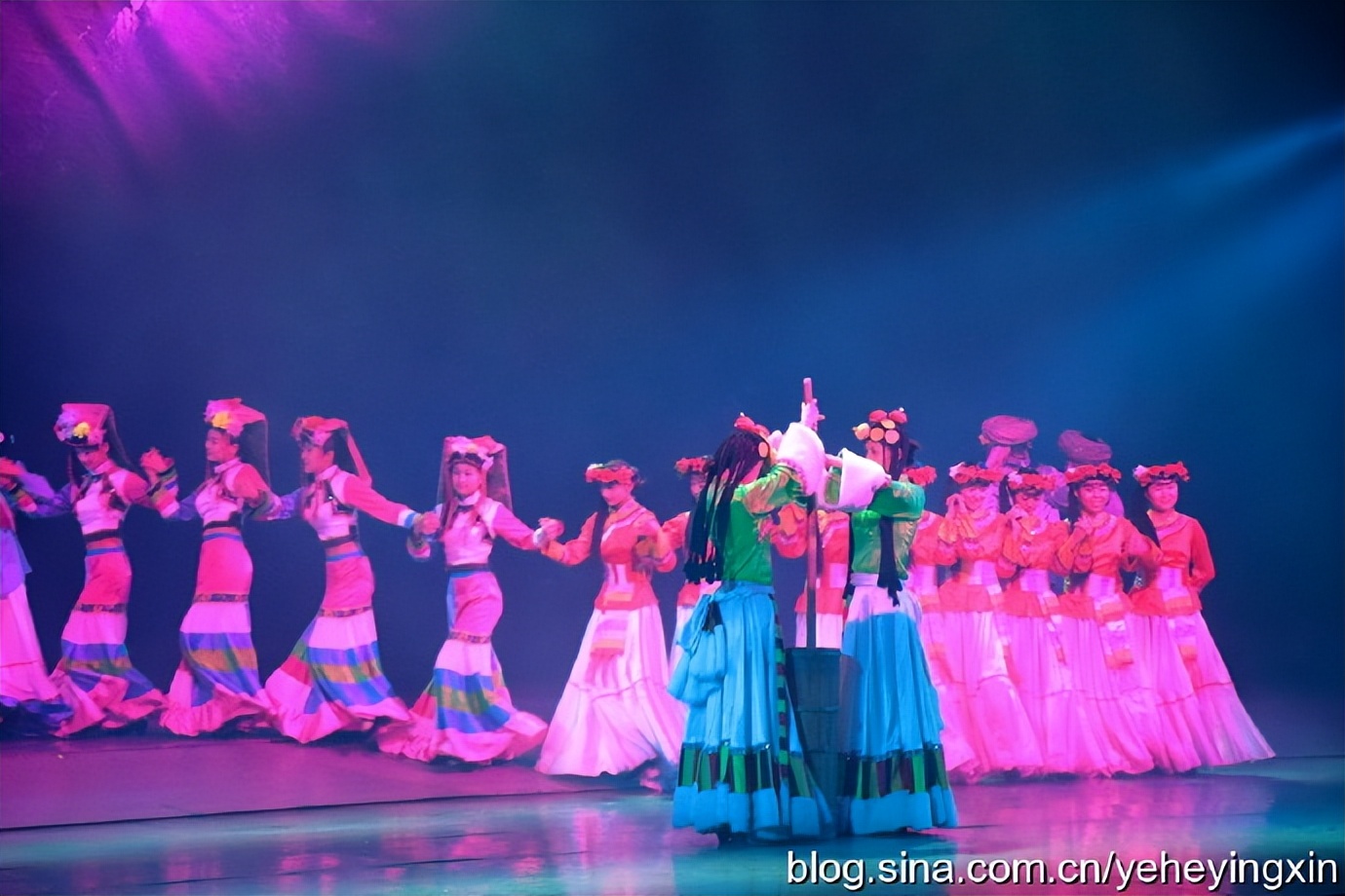 丽江丽水金沙表演好看吗,丽水金沙民族歌舞表演