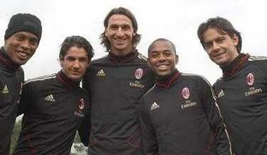 足球精灵小罗,足球精灵小罗拿过的奖杯