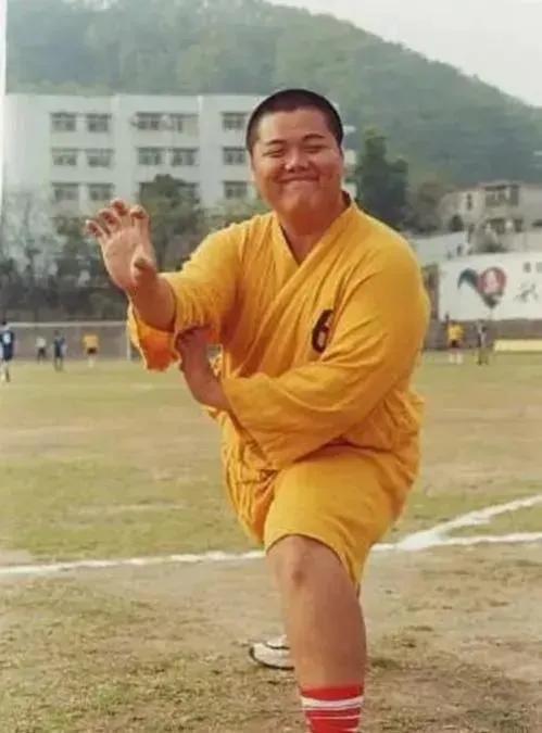 少林足球林子聪片段,林子聪少林足球高清图