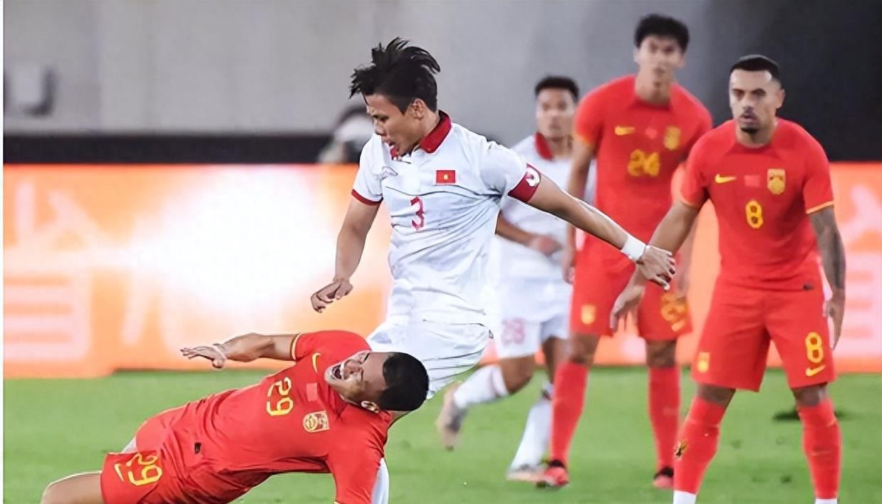 扬科维奇谈国足三场零进球,扬科维奇国足逆转反应