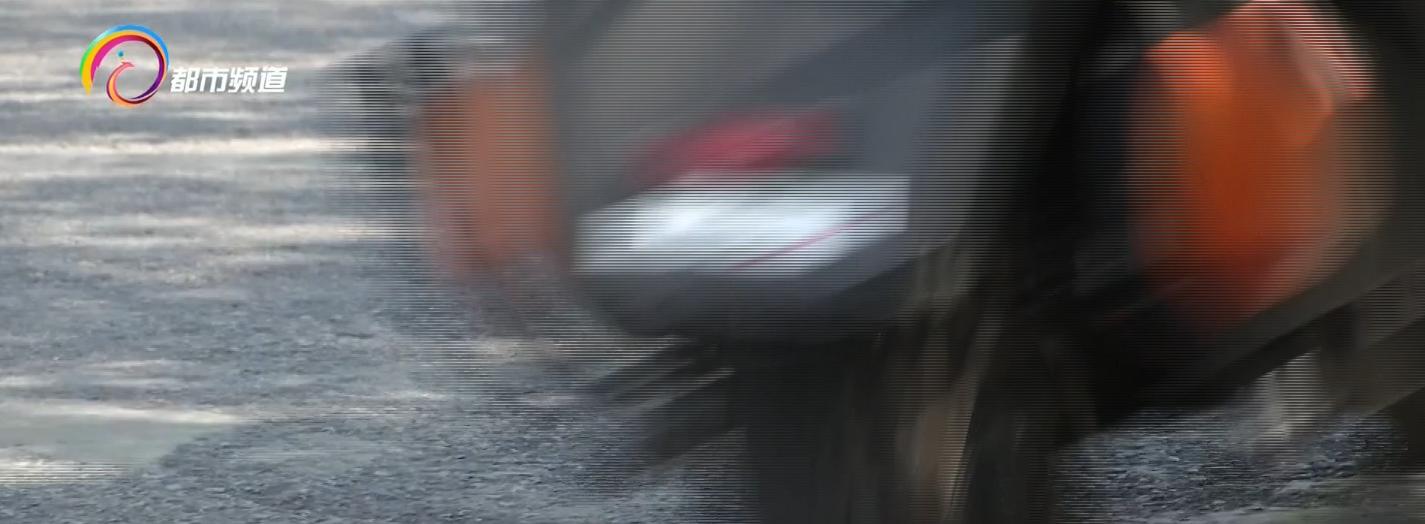 成都电动车轮胎被刀片扎了,电动车被刀片划了一个口还能补吗