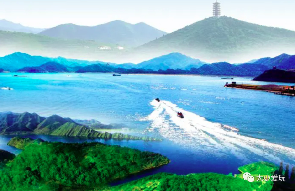 有很多很美的湖泊,这些绝美湖泊你去过几个